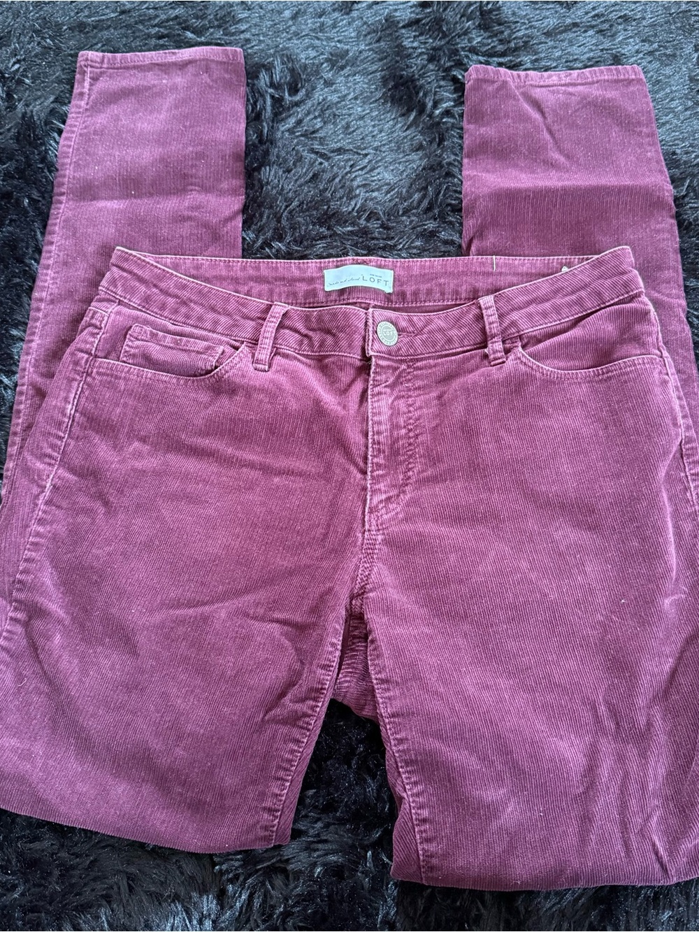 LOFT Burgundy Curvy Skinny Mid Rise Corduroy Pants
